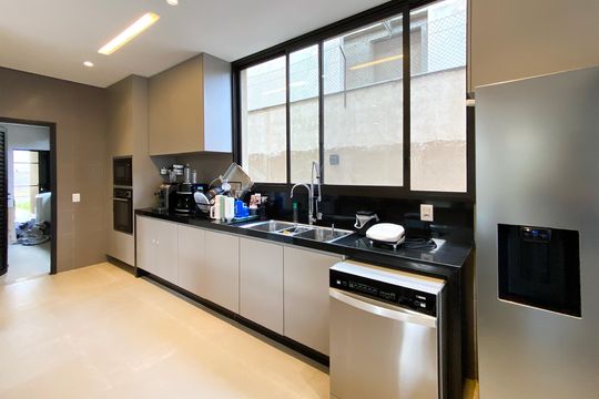 Cozinha de casa de condomínio à venda com 6 quartos, 502m² em Alphaville Nova Lima, Nova Lima