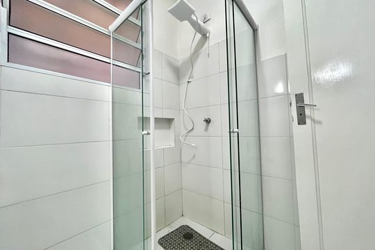 Banheiro de apartamento para alugar com 2 quartos, 80m² em Vila Clementino, São Paulo