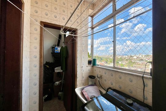Apartamento à venda com 4 quartos, 90m² em Horto, Belo Horizonte
