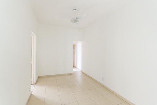 Sala de casa à venda com 3 quartos, 55m² em Tijuca, Rio de Janeiro
