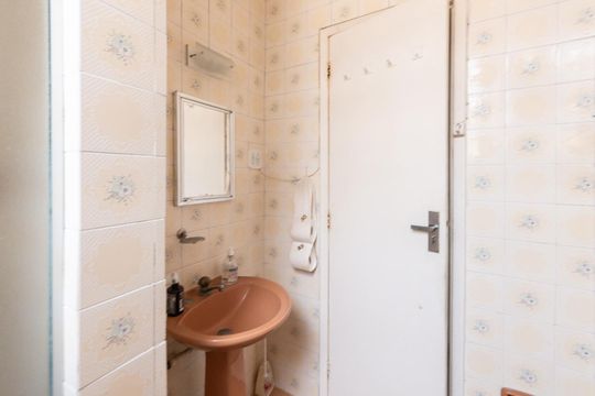 Banheiro de casa à venda com 3 quartos, 55m² em Tijuca, Rio de Janeiro
