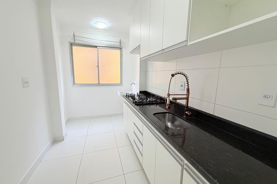 Cozinha de apartamento à venda com 3 quartos, 64m² em Vila das Belezas, São Paulo