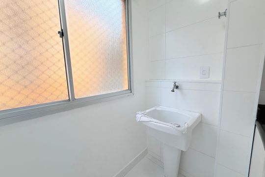 Área de serviço de apartamento à venda com 3 quartos, 64m² em Vila das Belezas, São Paulo
