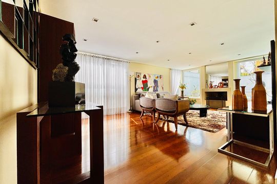 Sala 1 de casa de condomínio para alugar com 6 quartos, 550m² em Jardim Paulista, Barueri