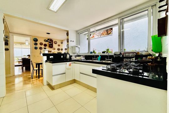 Cozinha  de casa de condomínio para alugar com 6 quartos, 550m² em Jardim Paulista, Barueri