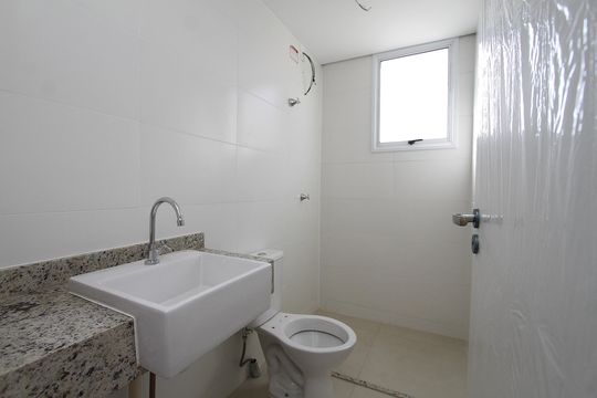 Banheiro da Suíte de apartamento para alugar com 2 quartos, 59m² em Nova Suíça, Belo Horizonte