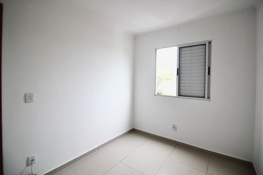 Quarto 2 de apartamento para alugar com 2 quartos, 48m² em Jardim Sao Miguel, Ferraz de Vasconcelos