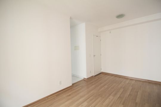 Sala de apartamento para alugar com 2 quartos, 50m² em Vila das Belezas, São Paulo