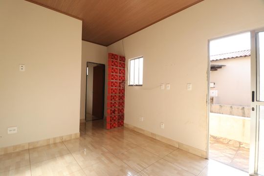 Sala da Edícula de casa para alugar com 3 quartos, 70m² em Residencial Integração, Uberlândia