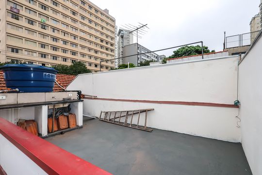 Quintal de casa à venda com 3 quartos, 120m² em Ipiranga, São Paulo