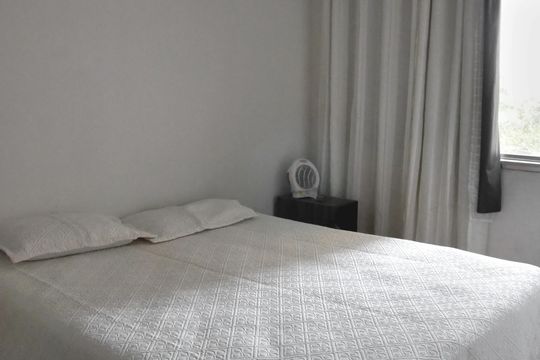 Quarto 1 de apartamento à venda com 2 quartos, 75m² em Jardim Umuarama, São Paulo