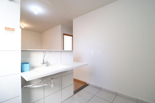 Cozinha de apartamento para alugar com 2 quartos, 50m² em Jardim Patricia, Uberlândia