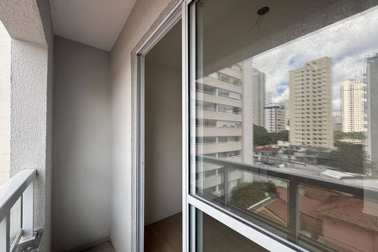 Sacada  de kitnet/studio para alugar com 1 quarto, 24m² em Itaim Bibi, São Paulo