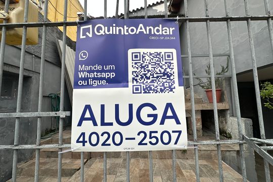 Fachada de casa para alugar com 4 quartos, 200m² em Jardim Silveira, Barueri