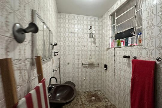 Banheiro da Suíte 1 de casa para alugar com 4 quartos, 200m² em Jardim Silveira, Barueri