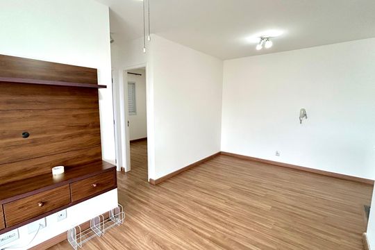 Sala de apartamento para alugar com 2 quartos, 58m² em Jardim Flor da Montanha, Guarulhos