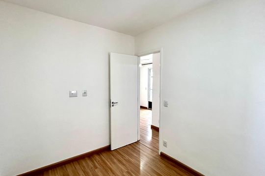 Quarto 1 de apartamento para alugar com 2 quartos, 58m² em Jardim Flor da Montanha, Guarulhos