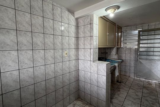 Casa para alugar com 3 quartos, 97m² em Vila Maria Helena, Carapicuíba