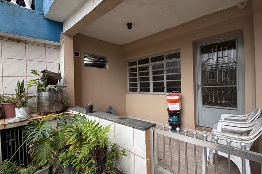 Casa para alugar com 3 quartos, 97m² em Vila Maria Helena, Carapicuíba