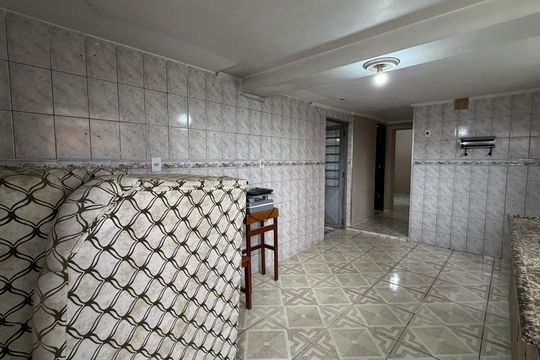 Casa para alugar com 3 quartos, 97m² em Vila Maria Helena, Carapicuíba