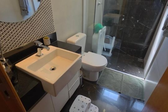 Banheiro de apartamento à venda com 3 quartos, 78m² em Sagrada Família, Belo Horizonte