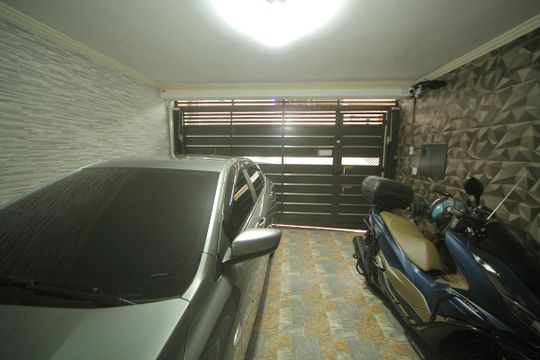 Garagem  de casa à venda com 3 quartos, 226m² em Bairro dos Casa, São Bernardo do Campo