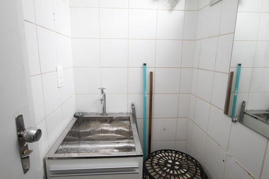 Banheiro de serviço de apartamento à venda com 3 quartos, 98m² em Luxemburgo, Belo Horizonte