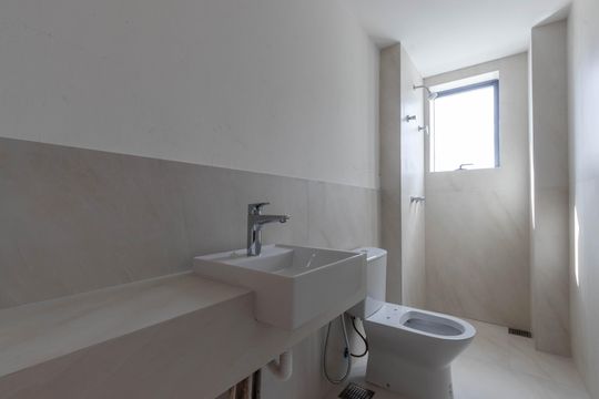 Banheiro da Suíte de apartamento à venda com 3 quartos, 92m² em Sion, Belo Horizonte