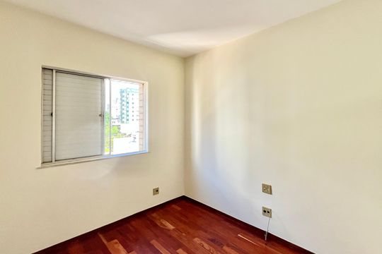 Apartamento para alugar com 4 quartos, 110m² em Santa Efigênia, Belo Horizonte