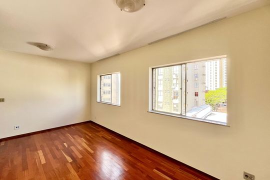 Apartamento para alugar com 4 quartos, 110m² em Santa Efigênia, Belo Horizonte