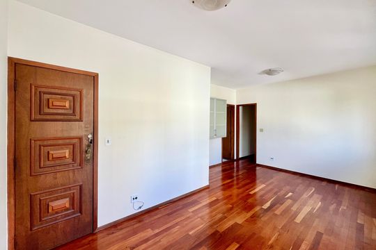 Apartamento para alugar com 4 quartos, 110m² em Santa Efigênia, Belo Horizonte