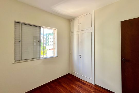 Apartamento para alugar com 4 quartos, 110m² em Santa Efigênia, Belo Horizonte