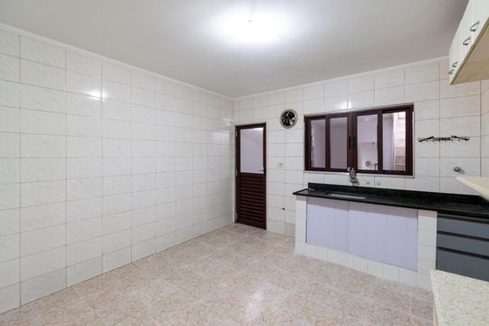 Cozinha de casa para alugar com 2 quartos, 120m² em Jabaquara, São Paulo
