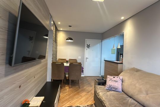 Sala de apartamento à venda com 2 quartos, 53m² em Vila Iracema, Barueri
