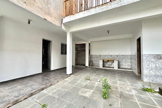 Área de Serviço de casa à venda com 5 quartos, 480m² em Vila Campestre, São Paulo