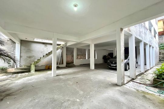Garagem de casa à venda com 5 quartos, 480m² em Vila Campestre, São Paulo