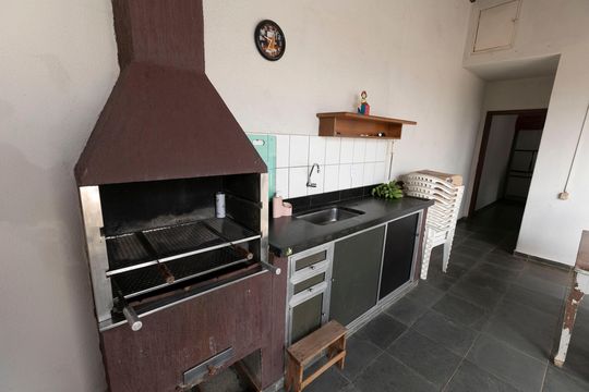 QUINTAL COM CHURRASQUEIRA de casa à venda com 2 quartos, 180m² em Vila 31 de Março, Campinas