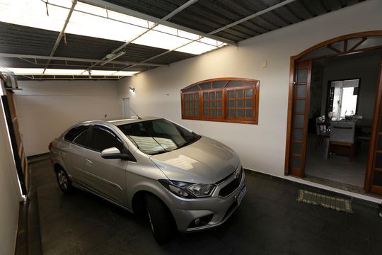 GARAGEM de casa à venda com 2 quartos, 180m² em Vila 31 de Março, Campinas
