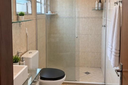 Banheiro de casa à venda com 4 quartos, 184m² em Vila Curuçá, Santo André