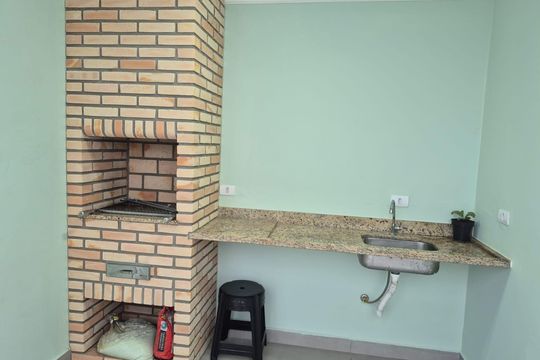 Área externa de casa à venda com 3 quartos, 150m² em Santa Terezinha, São Bernardo do Campo