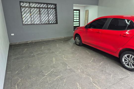Área externa de casa à venda com 3 quartos, 150m² em Santa Terezinha, São Bernardo do Campo