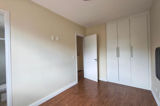 Casa de Condomínio para alugar com 3 quartos, 125m² em Vargem Pequena, Rio de Janeiro