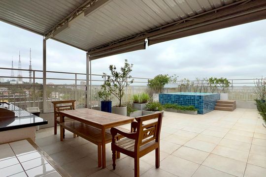 Área comum - Churrasqueira de apartamento para alugar com 1 quarto, 45m² em Pinheiros, São Paulo