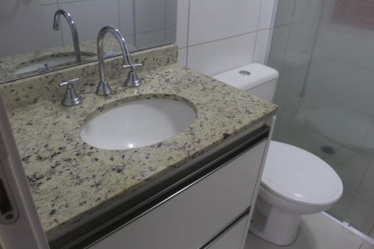 Banheiro da Suíte 1 de apartamento para alugar com 2 quartos, 68m² em Barcelona, São Caetano do Sul