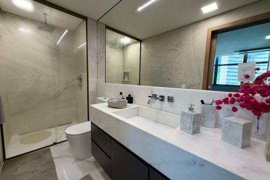 Apartamento à venda com 1 quarto, 77m² em Coracao de Jesus, Belo Horizonte