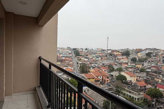 Apartamento para alugar com 2 quartos, 61m² em Jardim das Belezas, Carapicuíba