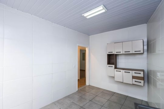 Cozinha de casa para alugar com 2 quartos, 80m² em Cursino, São Paulo