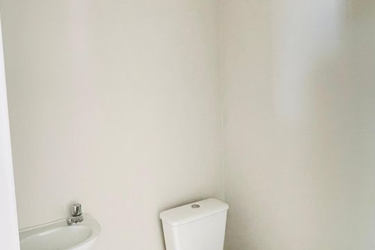 Lavabo de apartamento para alugar com 4 quartos, 131m² em Jardim Santa Barbara, Embu das Artes
