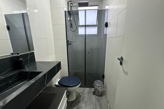 Banheiro Social de apartamento para alugar com 2 quartos, 45m² em Jardim Sao Paulo, Barueri