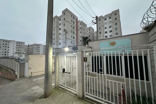 Fachada e portaria de apartamento para alugar com 2 quartos, 45m² em Jardim Sao Paulo, Barueri